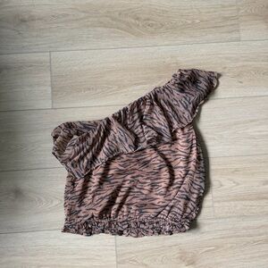 Walter Baker Zendaya One Shoulder Animal Print Top